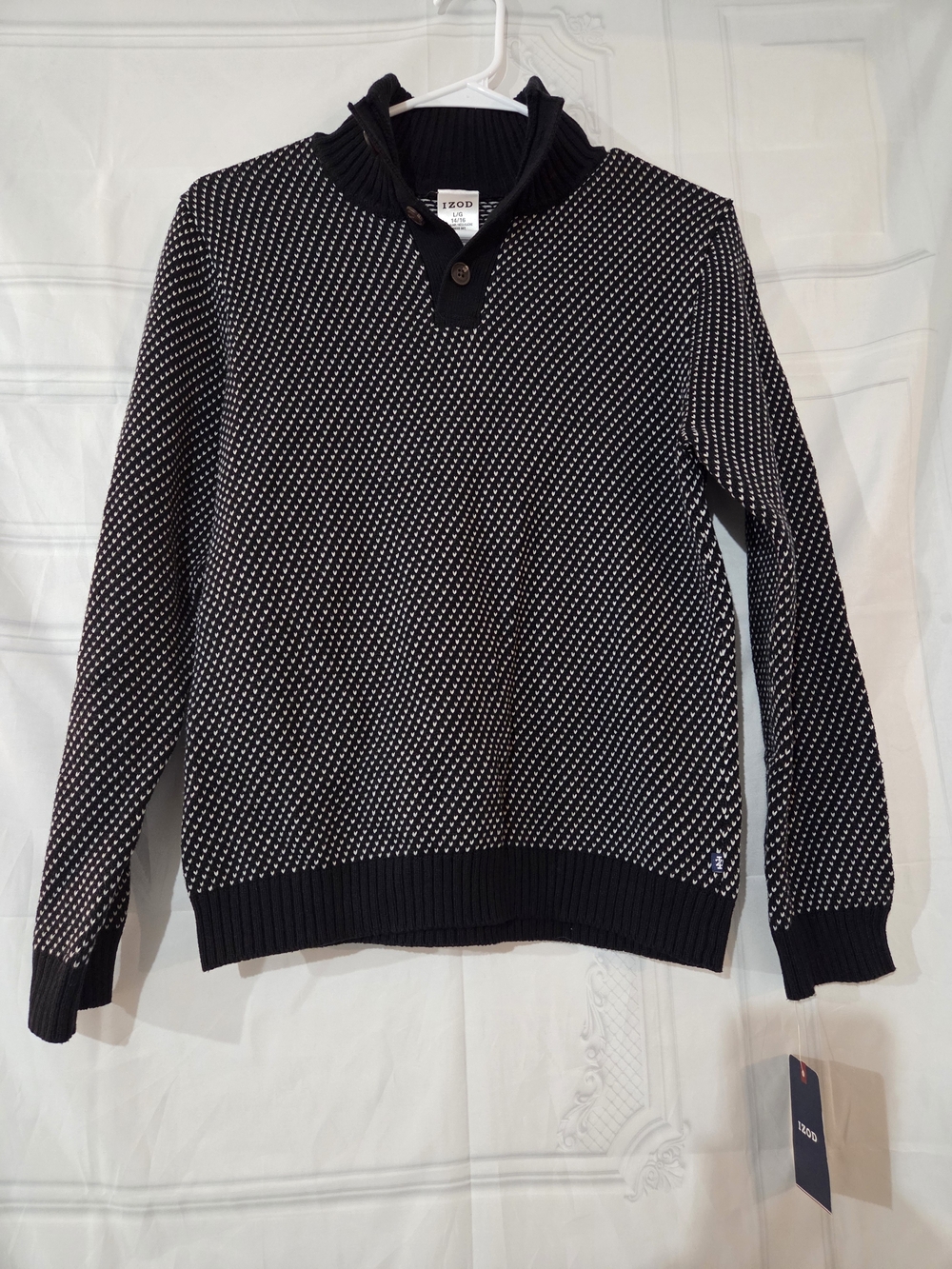 Izod Black and White Patterned Shawl Collar Sweater
